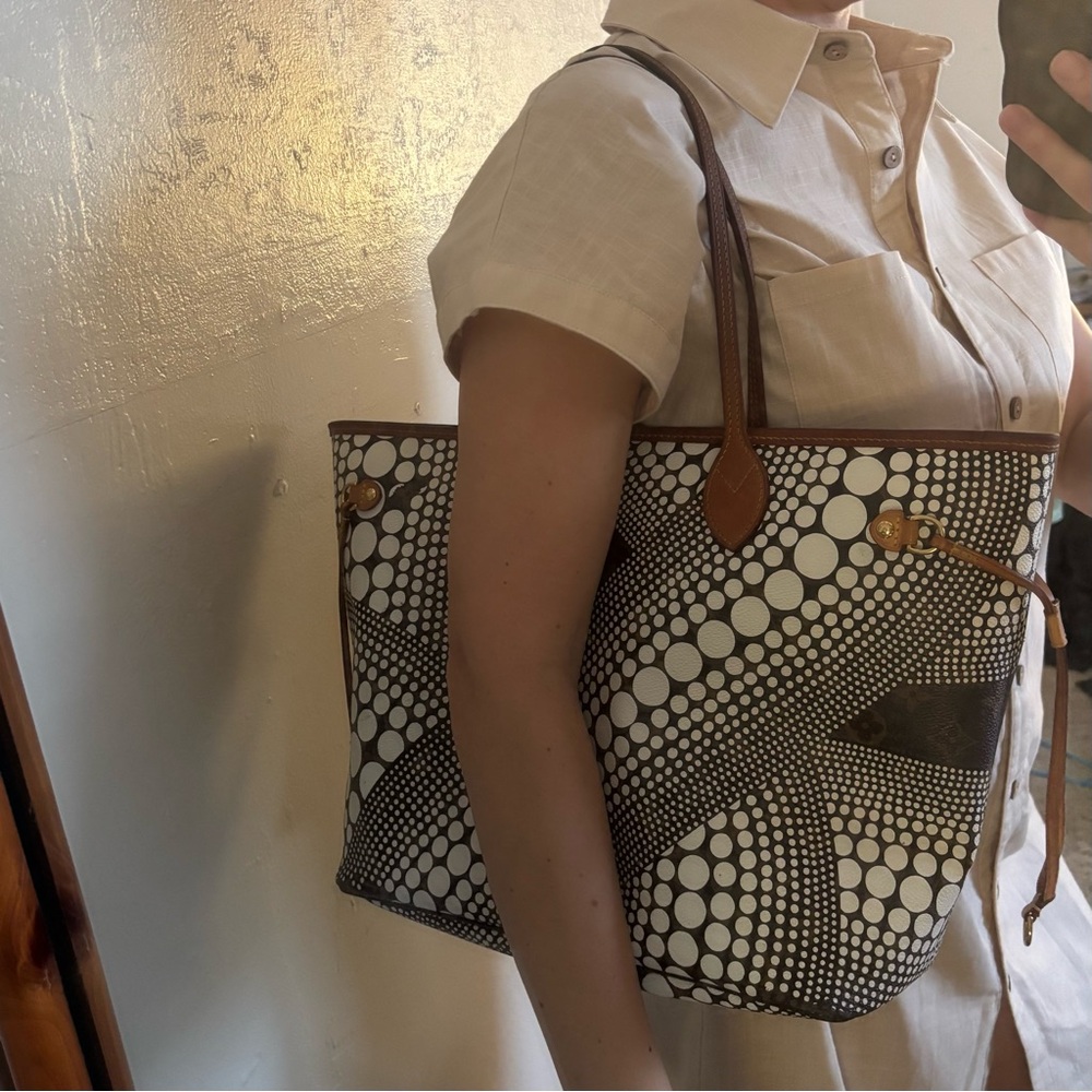 SOLD Louis Vuitton Yayoi Kusama Limited Waves Neverfull Dot Brown White Monogram - Picture 8 of 16
